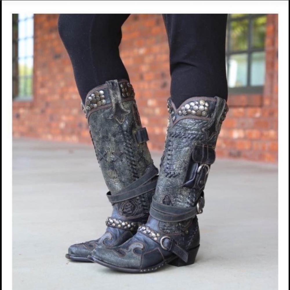 Old Gringo boots trapper frontier